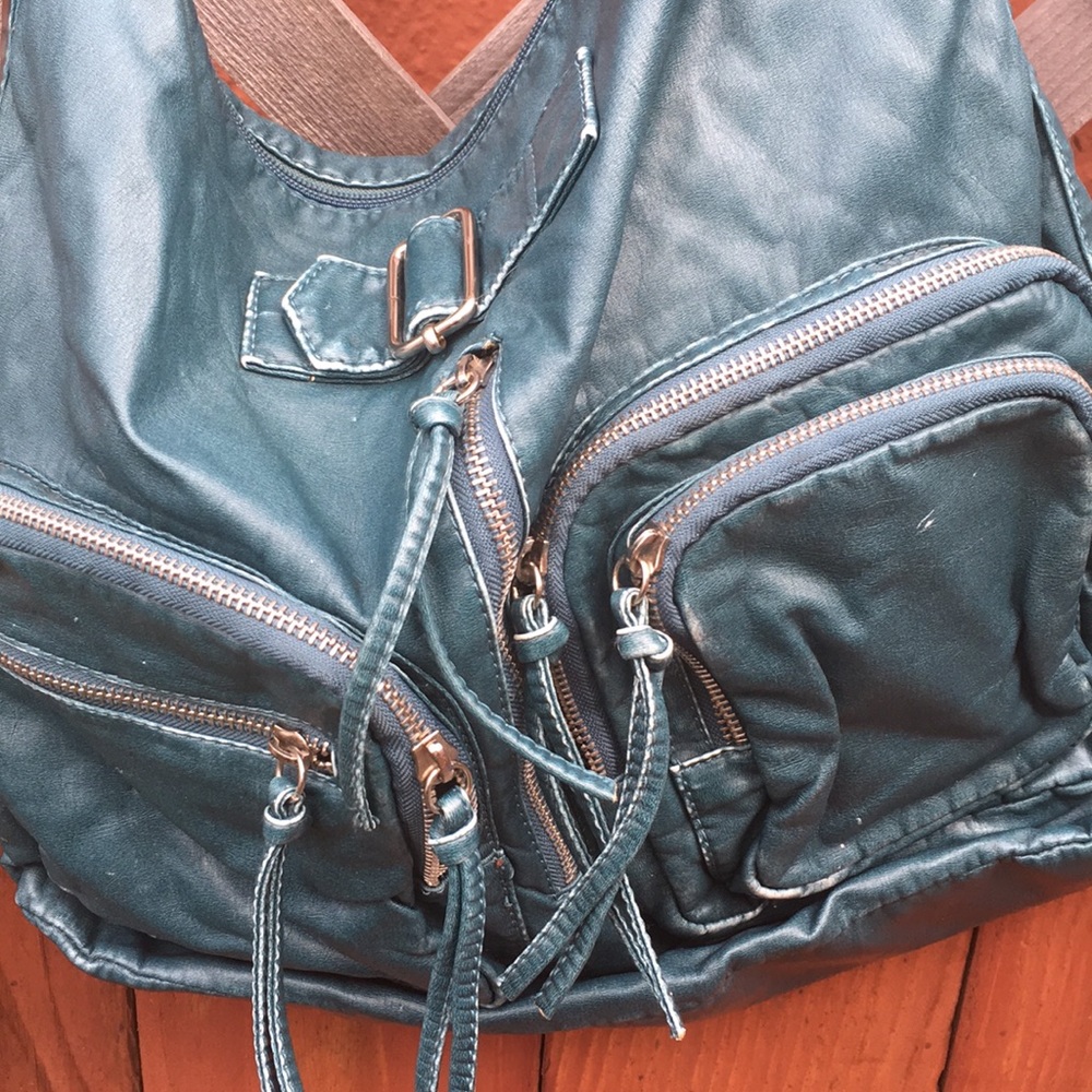 Bag - Picture 2 of 5